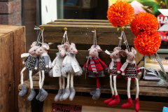 Treacle Market - Mice  By Vince Sparks